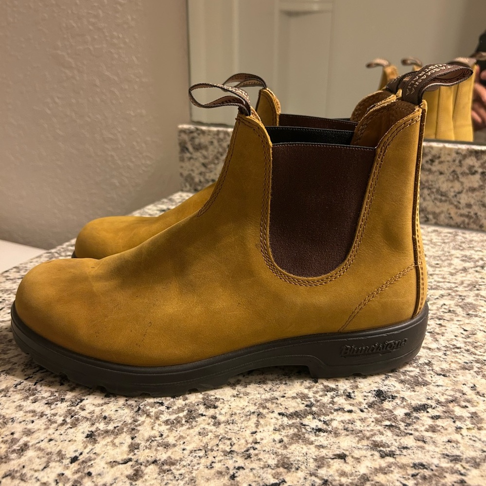 Blundstone Tan Leather Boots